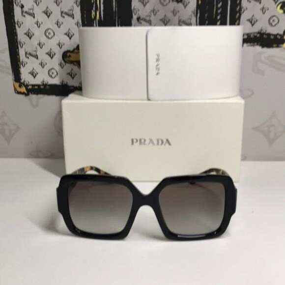 New Authentic Prada Black Square Sunglasses SPR 21x 1AB-0A7 - Picture 9 of 14